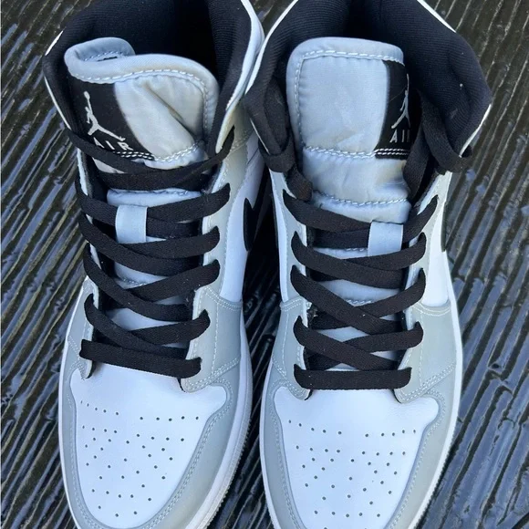 Air Jordan 1 in almost new condition! - Picture 3 of 3